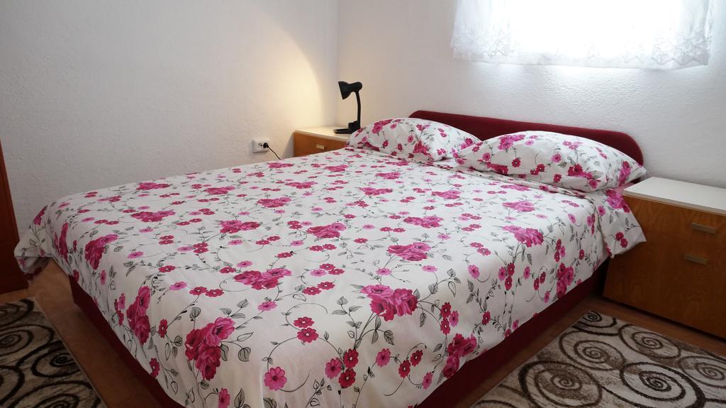 Apartments Red Rose 宁 外观 照片