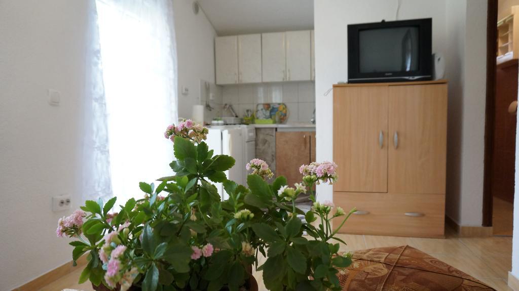 Apartments Red Rose 宁 外观 照片